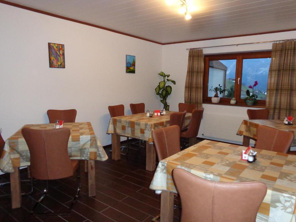 Haus Helga Hotel Unken Exterior photo